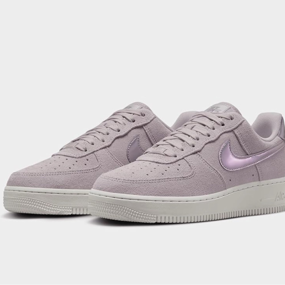 Nike Air Force 1 '07 SE Women's Shoes Men 9.5 Women 11.5